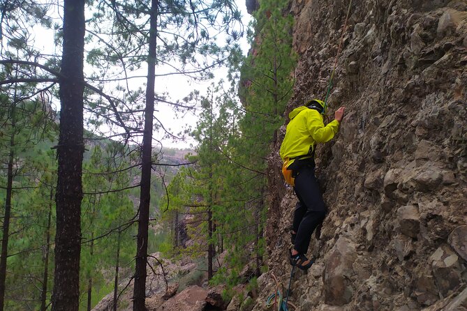 3-Hour Sunset Climbing Adventure Experience - Learning to climb without brute strength