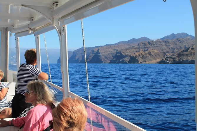 3h Boat Trip + Snorkeling in Puerto de Mogan - Lunch, sangria, and time to dry off