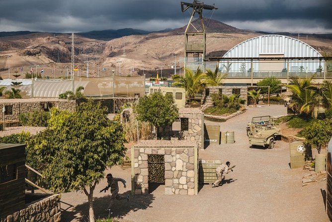 AIR SOFT Game Park - Hangar 37 turns sightseeing into a team battle
