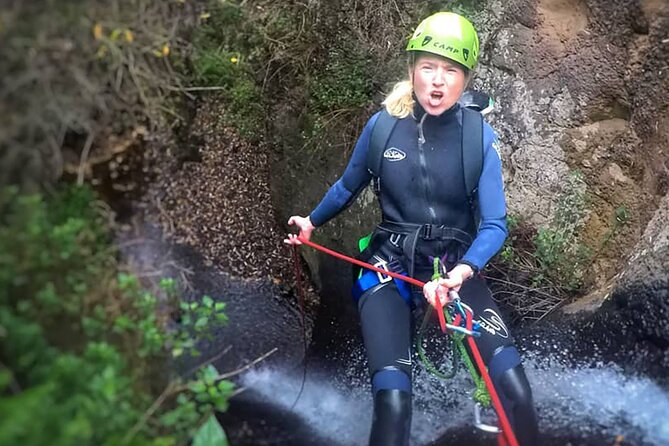 Canyoning Experience in Gran Canaria (Cernícalos canyon) - Getting fitted with the canyoning equipment