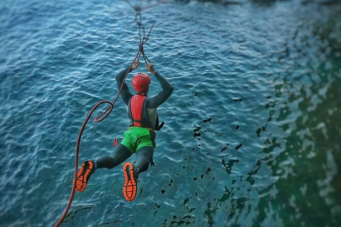 Coasteering experience in Gran Canaria - Safety gear and the guide’s role
