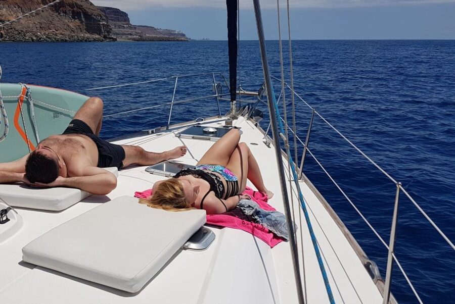 From Puerto de Mogán: Sailboat Trip with Food and Drinks - Sailing south along the volcanic coast