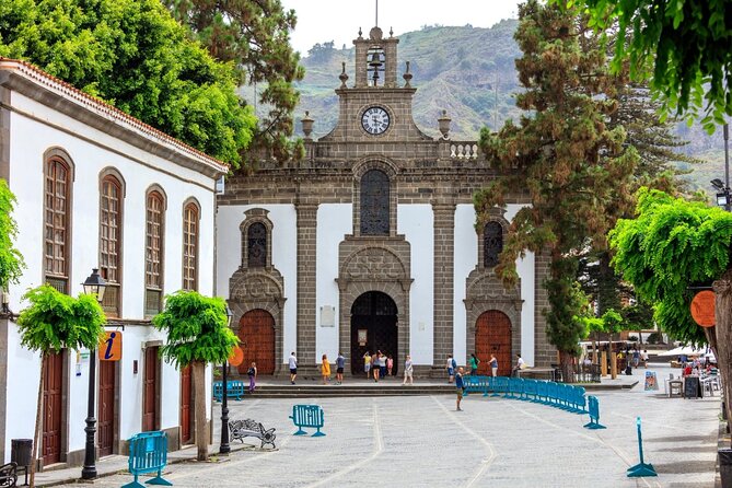 Full-Day Gran Canaria Tour with Teror, Tejeda and Lunch in Fataga - Fataga lunch at Tierra Guanche