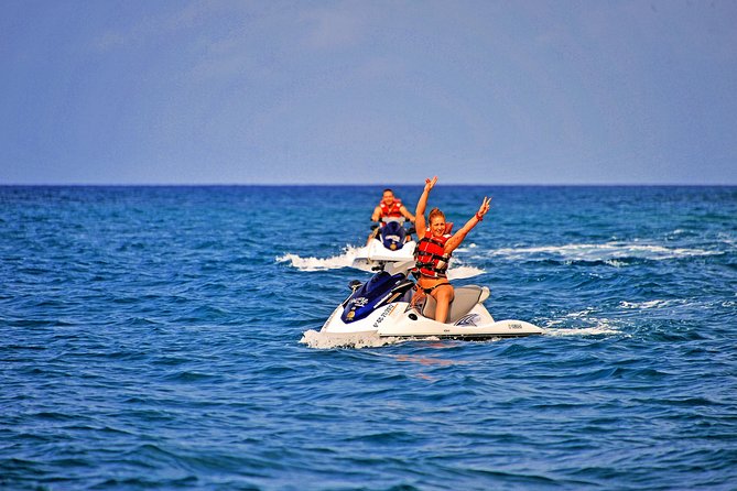 Fun Pack Water Sports - The jet ski session: 20 minutes of close-to-the-water action