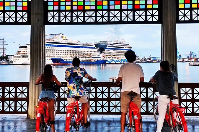 Gastronomic Bike Tour through Las Palmas at Night - Tapas, stories, and the value of local guidance