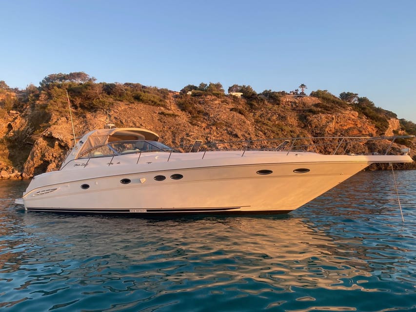 Gran Canaria: Excursion on private yacht with drinks, lunch and snorkeling - Key points at a glance