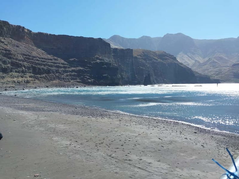 Gran Canaria: Full Coast Tour with Local Guide - Walking, weather, and what to pack