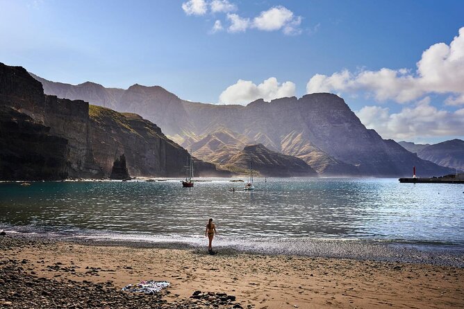 Gran Canaria North Tour Canarian Landscapes - Arucas and the Church That Dominates the Town