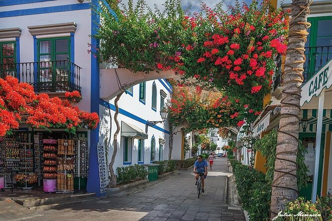 Gran canaria shopping day in Puerto Mogan - Who will enjoy this outing most?