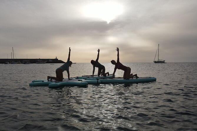 Gran Canaria: Small Group Sup Yoga Experience. - A yoga class adjusted to your level