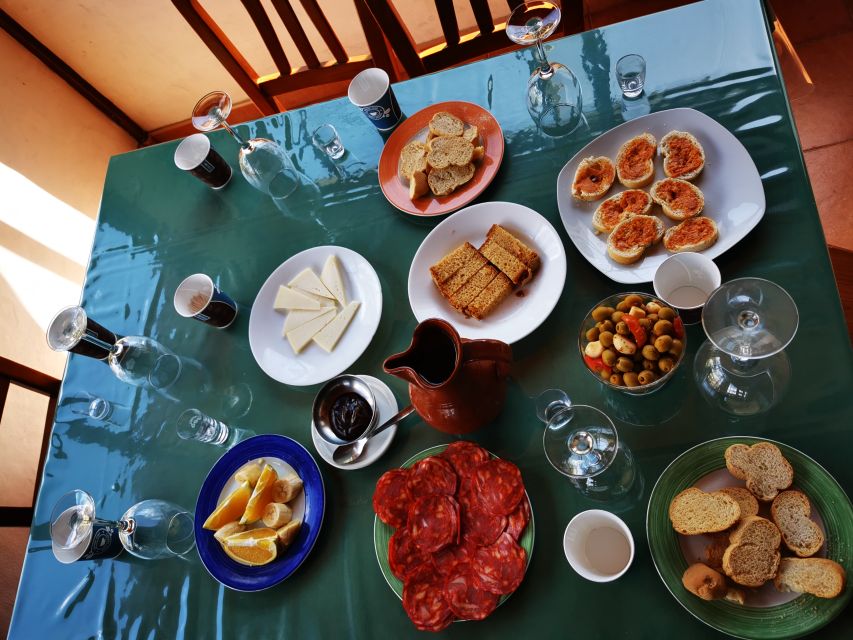 Las Palmas: 100% Local Tapas & Beach views - Key points to know before booking