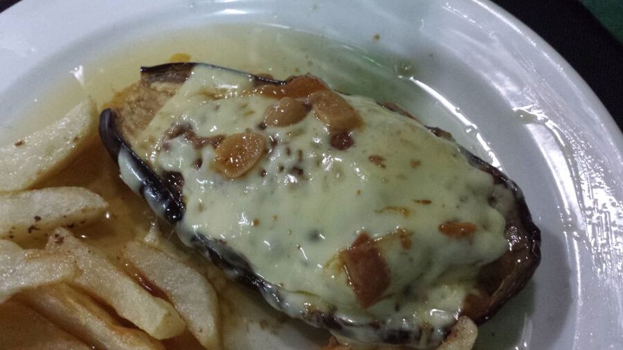 Las Palmas: 100% Local Tapas & Beach views - What the private format adds