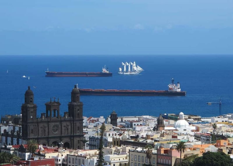 Las Palmas: City, Harbor, and Beach Walking-Hiking Tour - Why the $14 price makes sense