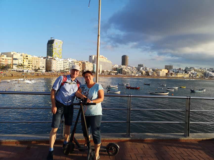 Las Palmas: City, Harbor, and Beach Walking-Hiking Tour - Group size and the feel of the walk