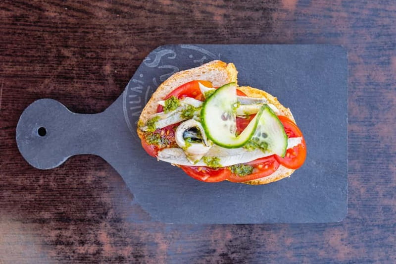 Las Palmas: Gourmet Tapas and Wine Tour in the Old Town - Ending at El Vasco de Vegueta