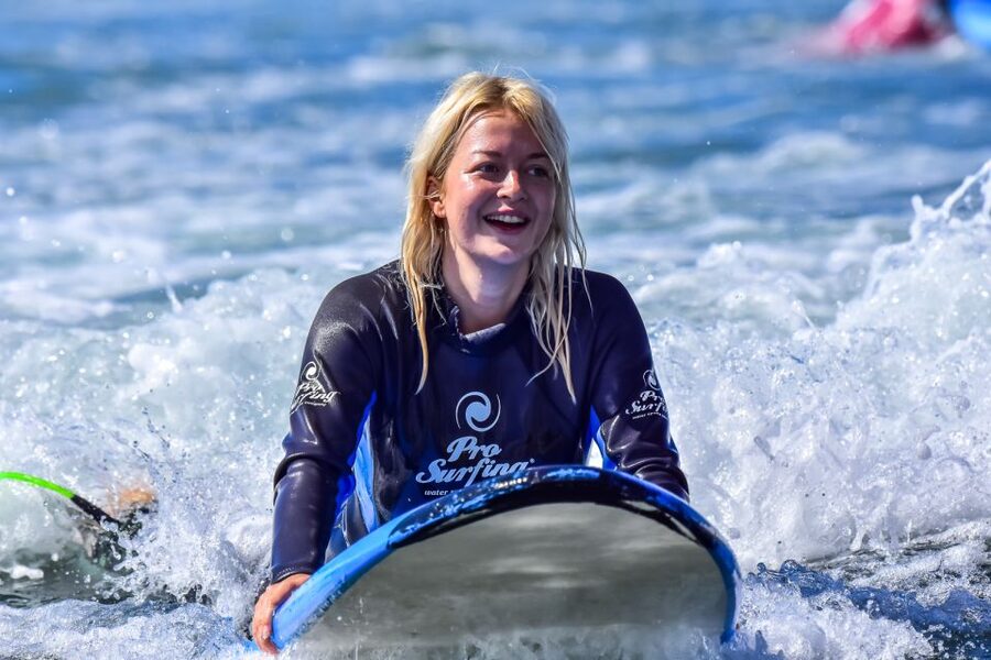 Las Palmas: Learn to Surf with a Special Price for Two Group - Choosing a beach with the right conditions