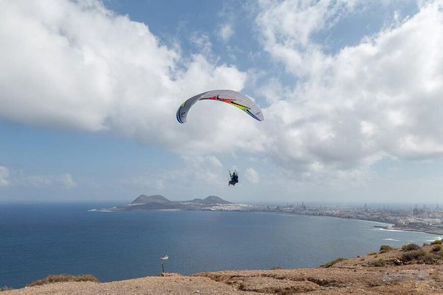 Las Palmas: Paragliding Tandem Flight with Instructor - What happens before takeoff