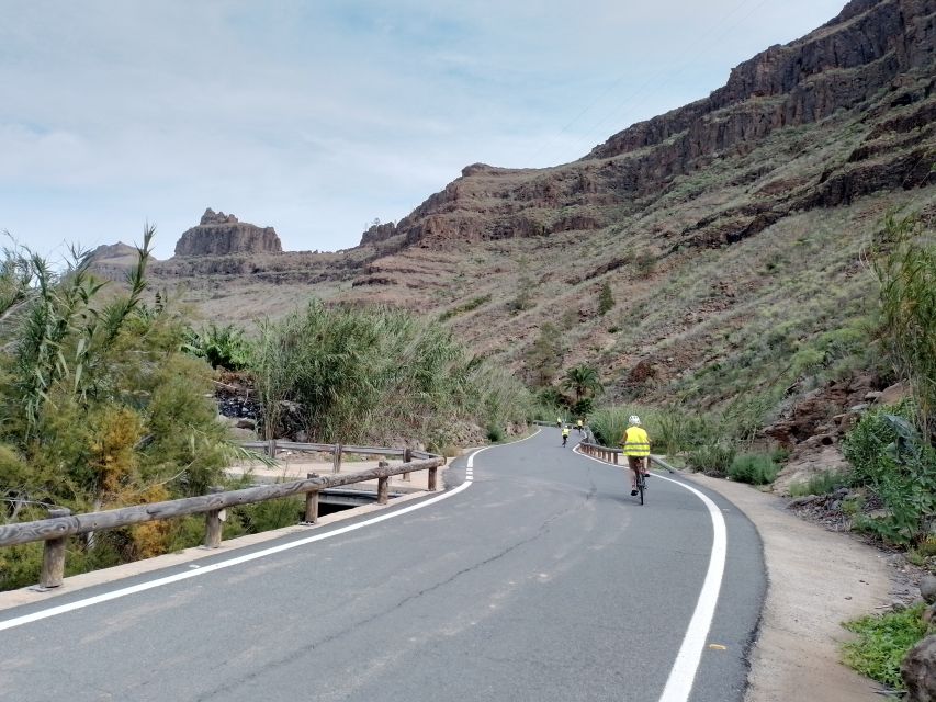 Maspalomas: Ayagaures E-Bike Mountain Tour Optional Tapas - A short break in an ancient cave