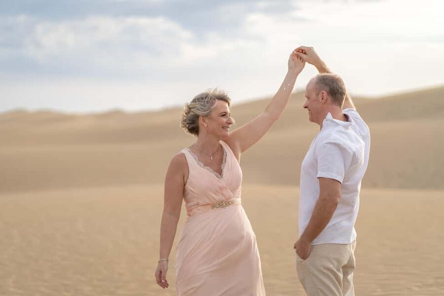 Maspalomas dunes: Vacation photoshoot - Capture your moments - Meeting Carolina at Café Mozart II