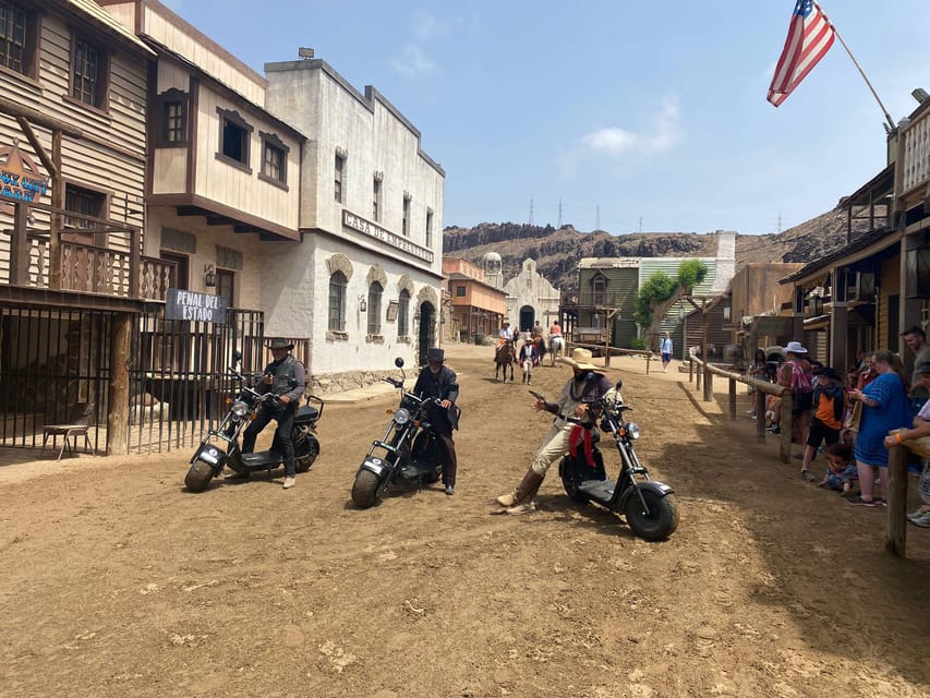 Maspalomas: E-Scooter or E-Bike Tour+Western Town Sioux City - Choosing the right ride for your group