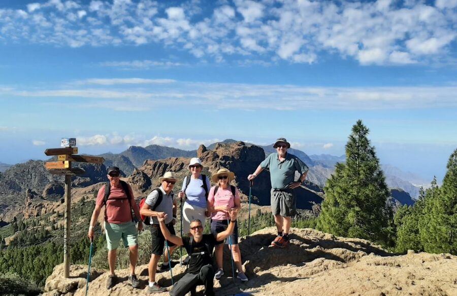 Maspalomas: Hiking to Roque Nublo with 2 authorised guides - Scenic driving and a stop in San Bartolomé de Tirajana