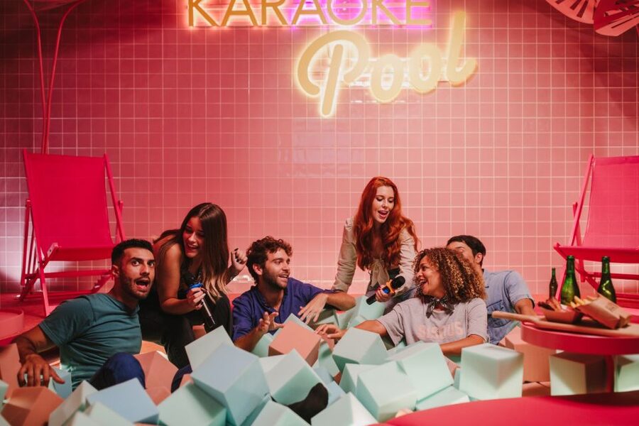 Maspalomas: Holiday World Themed Karaoke Room Rental - Should you book the Holiday World karaoke room?