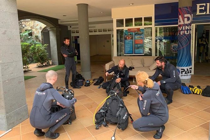 Open Water Diver Scuba Diving Course in Puerto de Mogan - Three days to learn scuba in Puerto de Mogan