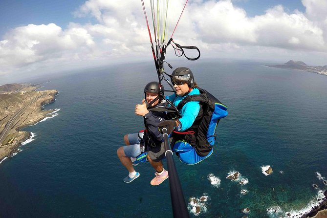 Paragliding Tandem Flight in Las Palmas de Gran Canaria - The view over Playa de las Canteras