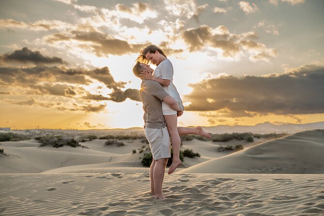 Photoshoot at Dunas Maspalomas in Desert Beach Ocean View - Starting beside the Faro de Maspalomas