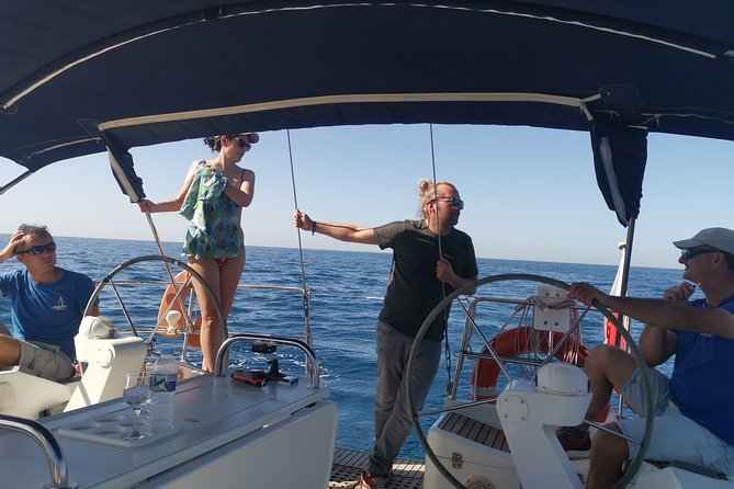 Private 3-hours afternoon SailingTour and Snorkeling with Food and Drinks - Why a private boat changes the mood