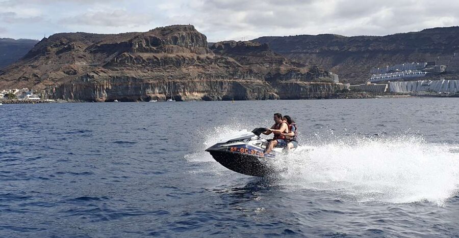 Puerto Rico de Gran Canaria: Jetski Tour - Why the one-hour option makes sense for couples