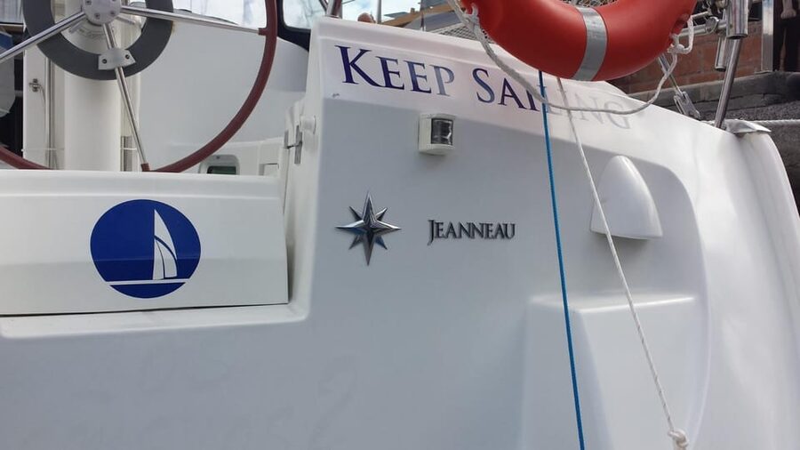 Puerto Rico: Sailing excursion with swim, drinks and tapas. - Four hours or seven hours on the water