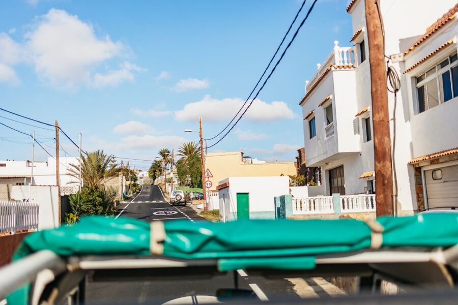 South Gran Canaria: Off-Road Valleys & Villages Jeep Tour - Salobre and the rough road to Lake Chira
