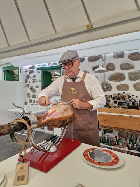 Spanish Cured Meats & Wine Tasting Tour in Mogan - Understanding the Spanish cured-meat plate