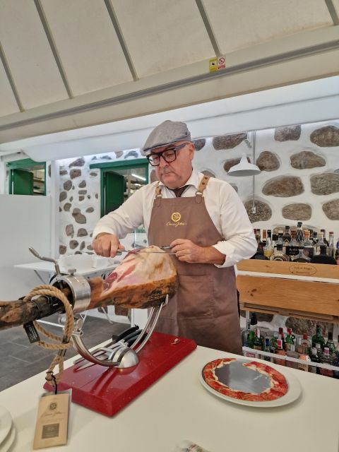 Spanish Cured Meats & Wine Tasting Tour in Mogan - Why the small group size matters