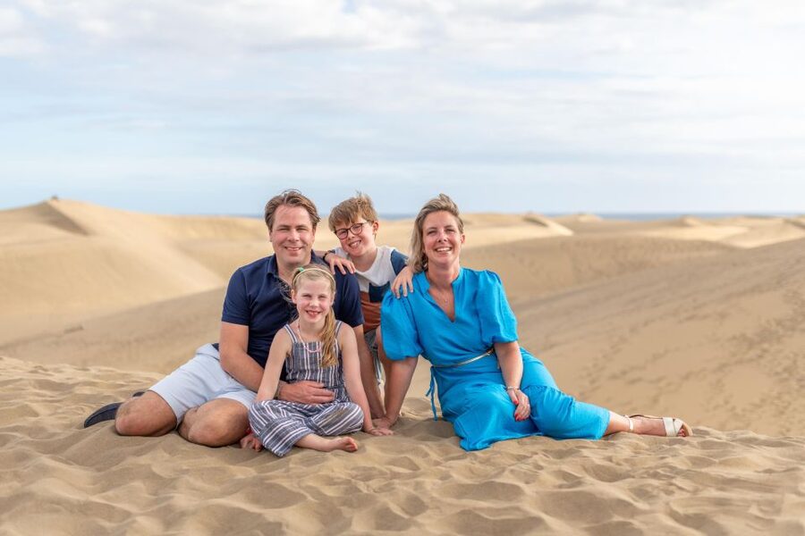 Sunset Photography at Dunas Maspalomas - Who will enjoy this photo session most